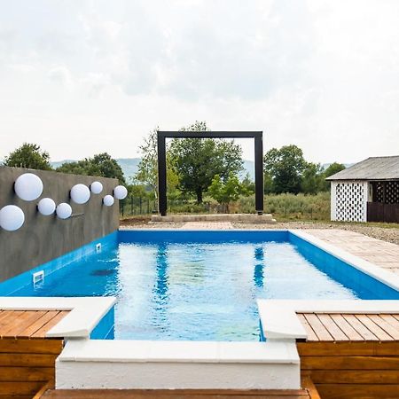 Penzion Skriveni Raj Gornji Milanovac Exteriér fotografie